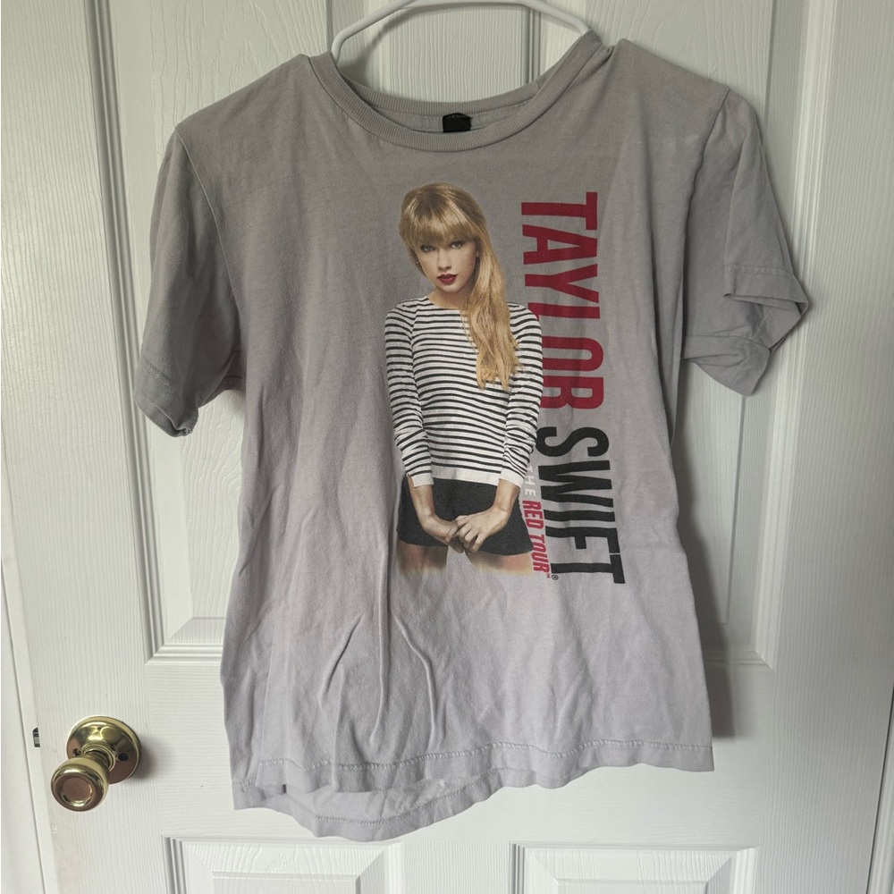 Taylor Swift 2013 Red Tour Gray T-Shirt